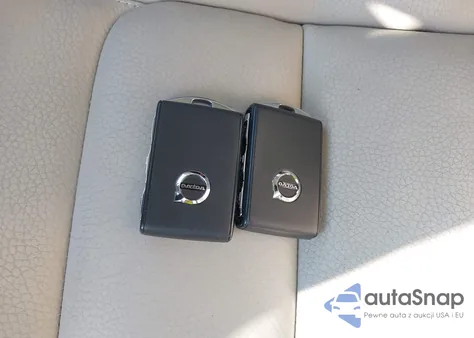 2017 Volvo Xc90 T6 Momentum z USA, uszkodzony, nr VIN YV4A22PK0H1157192